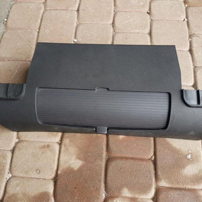 Schowek fotela dolny lewy Opel Zafira C 13295815