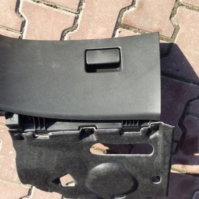 Schowek obudowa pasazera angielski Zafira C TOURER