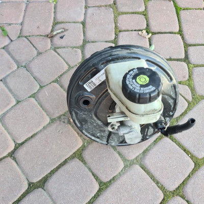 Serwo hamulca Opel Meriva B 13257628