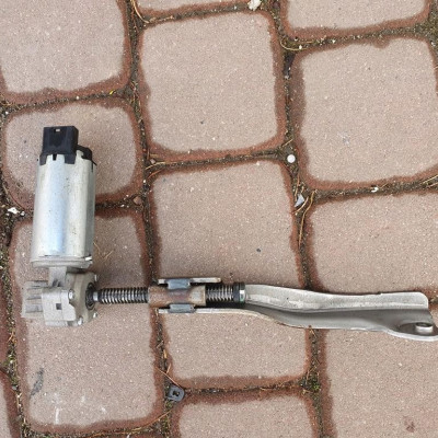 Silniczek fotela regulacja EUROPA Opel Insignia