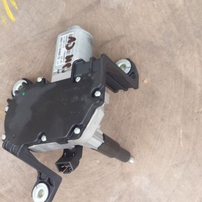 Silniczek mechanizm wycieraczek klapy HB Astra J