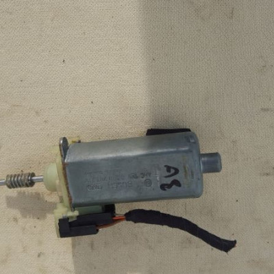 SILNICZEK REGULACJI FOTELA AUDI A8 0390203219