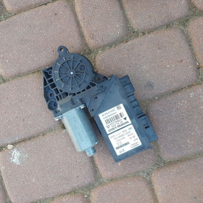 SILNICZEK SZYB SZYBY LEWY PRZOD AUDI A4 8E2959801B