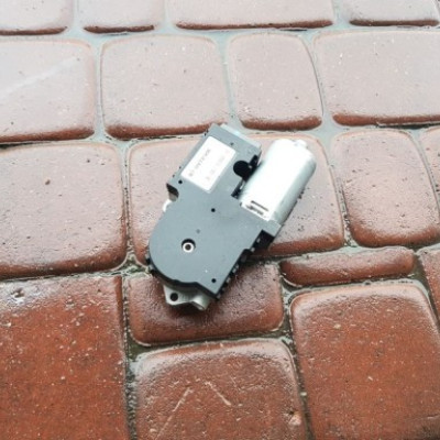 Silniczek szyberdachu kombi Opel Insignia 22848648