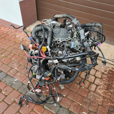 Silnik kompletny M9R M786 2.0DCi VIVARO TRAFIC