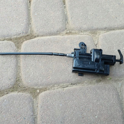 Siłownik klapki paliwa Renault Clio IV 788262843R