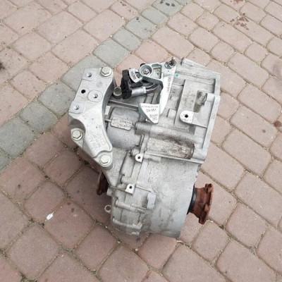 Skrzynia biegów 2.0 TDI CRL Passat B8 2017r
