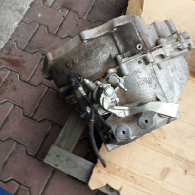 Skrzynia biegów manualna VECTRA C SIGNUM F40 3.0