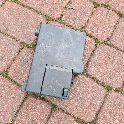 Skrzynka klema plusowa Opel Astra J IV 13302307