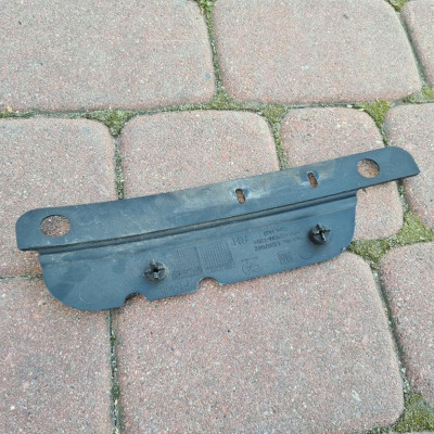 Slizg dolny lampy prawy Opel Astra J IV 13287642