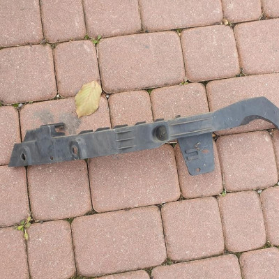 Ślizg lampy przód lewy Opel Astra 4 J IV 13287639