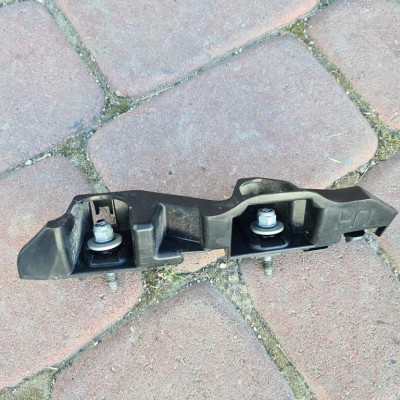 Slizg mocowanie błotnika Opel Insignia B 39145051