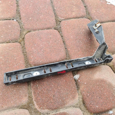 Ślizg tył tylny prawy Opel Combo D