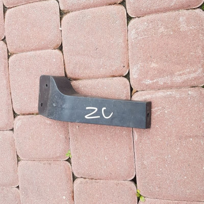 Ślizg uchwyt zderzaka Opel Zafira C 13300747