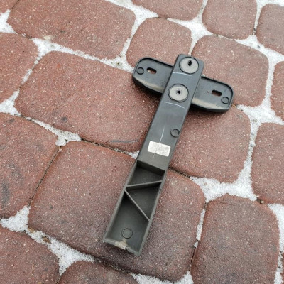 Ślizg zderzaka lewy tył Opel Astra K V 13425526