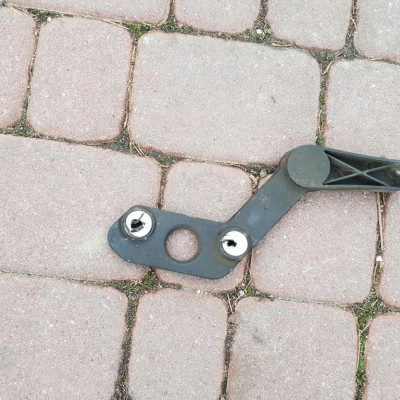 Ślizg zderzaka prawy tył HB Astra J IV 13368097