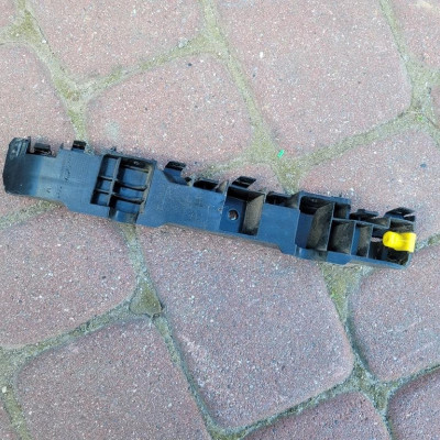 Ślizg zderzaka prawy tył Opel Corsa E 39002838