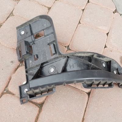 Ślizg zderzaka tylnego Opel Zafira C 13300742