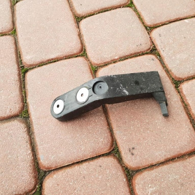 Ślizg zderzaka tył tylny Opel Astra J IV 13306363