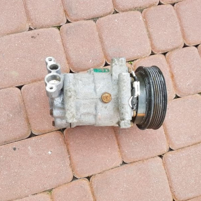 SPRĘŻARKA KLIMATYZACJI CLIO KANGOO 8200315744