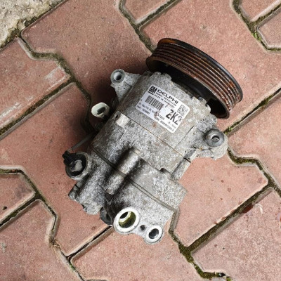 Sprężarka klimatyzacji Opel Insignia 13250607