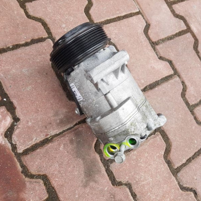 Sprężarka klimatyzacji Opel Zafira C 13450514 AK7