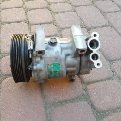 Sprężarka klimatyzacji Renault 1.9 D 7700111235