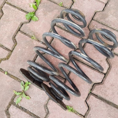 Sprężyna tył tylna Opel Astra J IV 4 1.4 T AAGW