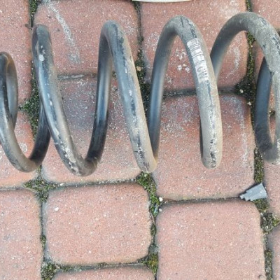 Sprężyna tył tylna SEDAN 2013 Opel Insignia A20DTR