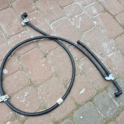 Spryskiwaczy wąż Mercedes W212 218 A2128600092