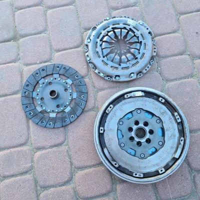 Sprzęgło dwumas 1.5d Renault Captur II 123107790R