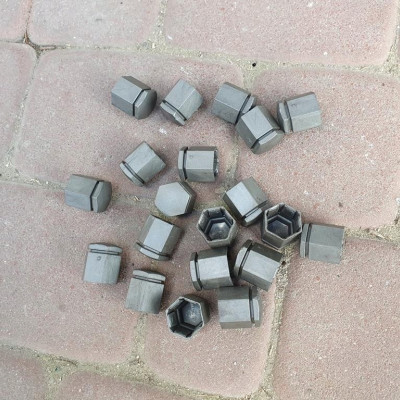 Sruba nakrętka do felg alum. Opel Insignia