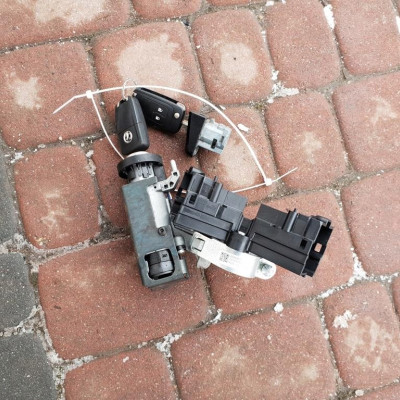 Stacyjka kluczyk Opel Insignia 20964876