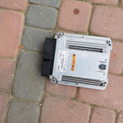 Sterownik silnika ABYS Opel Insignia 55599643