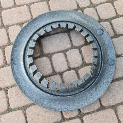 Styropian koła zapasowego Renault Clio IV