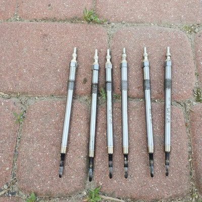 Świece żarowe Mercedes CLS W218 A6421590101