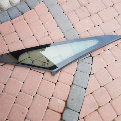 Szyba boczna prawa przód Zafira C 43R000262 2016r