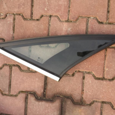 Szyba boczna prawa Vectra C Hatchback