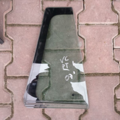 Szyba boczna tylna prawa VECTRA C kombi 2007