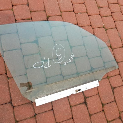 Szyba drzwi przednia prawa Opel Meriva A 2005r