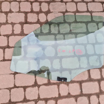 Szyba drzwi przód przednia 2013r Opel Combo D