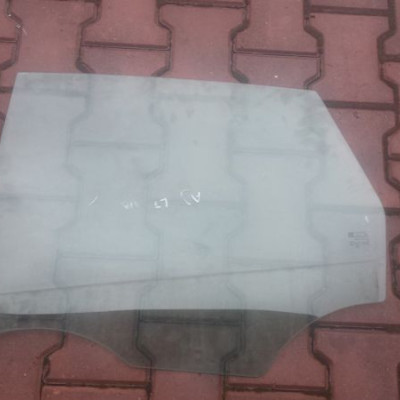 Szyba drzwi tył tylna HB lewa Astra J