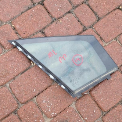 Szyba przód prawa drzwi Opel Meriva B 2014r