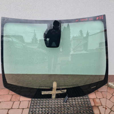 Szyba przód przednia grzana 2020r Opel Astra K V