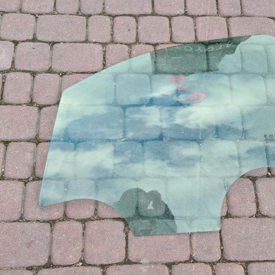 Szyba przód przednia lewy 2013r OPEL Mokka