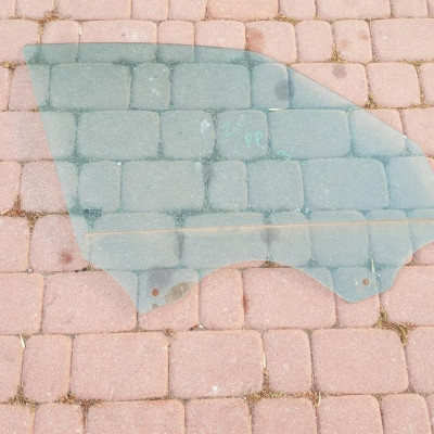 Szyba przód przednia Opel Zafira C 2013r