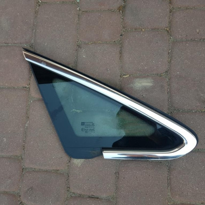 Szyba trójkąt karoserjia Opel Astra J 4 IV 2014r