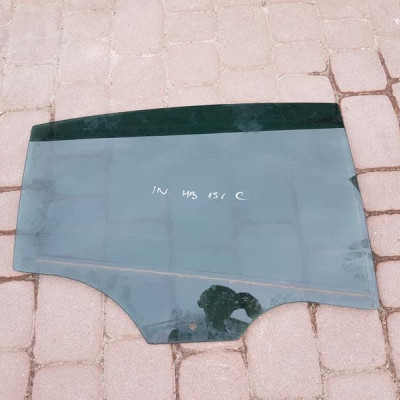 Szyba tył ciemna SEDAN / HB Opel Insignia 2015r