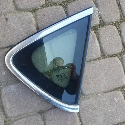 Szyba tył tylna chrom prawa 2011r Opel Astra J IV