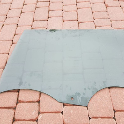 Szyba tył tylna ciemna 2016r 40% Zafira C TOURER